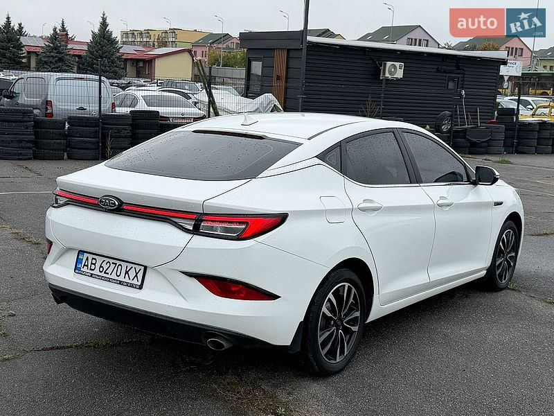 Ліфтбек JAC J7 2021 в Вінниці