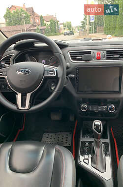 Внедорожник / Кроссовер JAC JS2 2021 в 