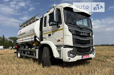 Бензовоз JAC N200 2024 в Киеве