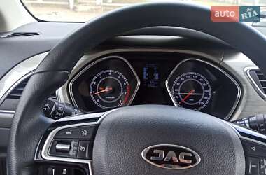 Хэтчбек JAC S2 2018 в 
