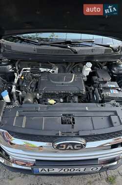 Хетчбек JAC S2 2018 в 