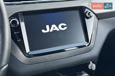 Хетчбек JAC S2 2020 в 