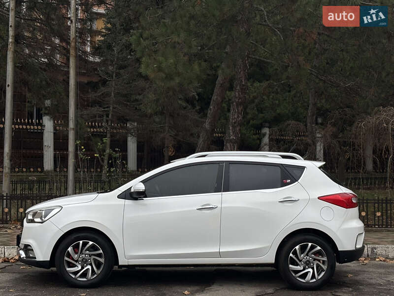 Хэтчбек JAC S2 2017 в Николаеве