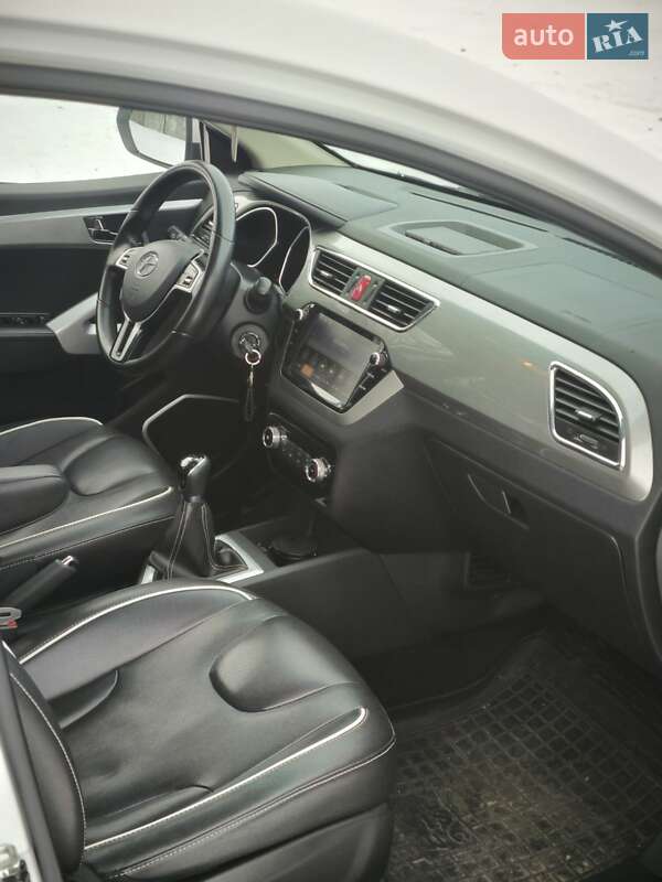 Хэтчбек JAC S2 2017 в Умани