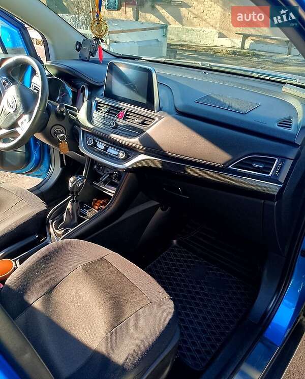 Хэтчбек JAC S3 2018 в Киеве