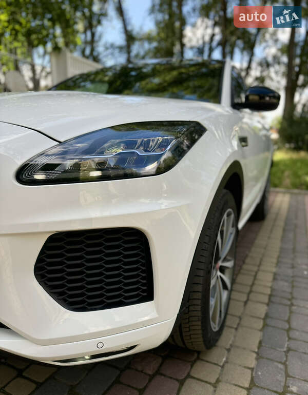 Позашляховик / Кросовер Jaguar E-Pace 2020 в Чернівцях