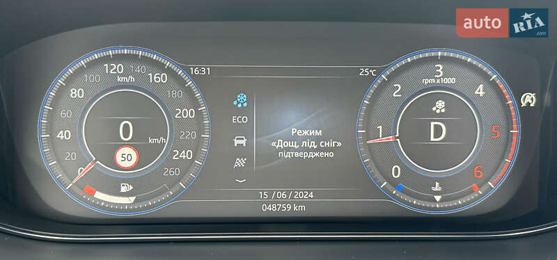 Позашляховик / Кросовер Jaguar E-Pace 2020 в Чернівцях