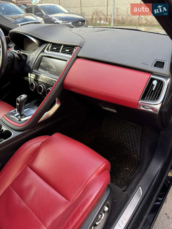 Внедорожник / Кроссовер Jaguar E-Pace 2018 в Киеве