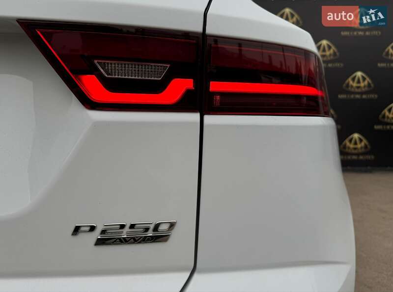 Позашляховик / Кросовер Jaguar E-Pace 2018 в Києві