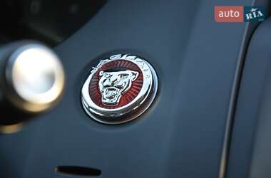 Позашляховик / Кросовер Jaguar E-Pace 2019 в 
