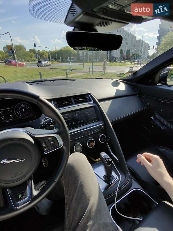 Внедорожник / Кроссовер Jaguar E-Pace 2019 в Харькове