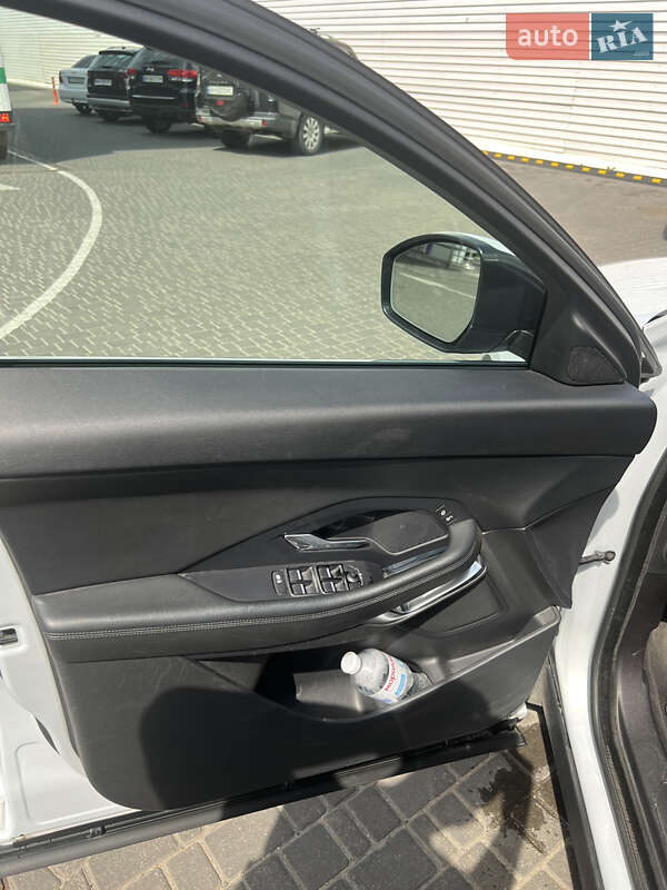 Внедорожник / Кроссовер Jaguar E-Pace 2017 в Одессе