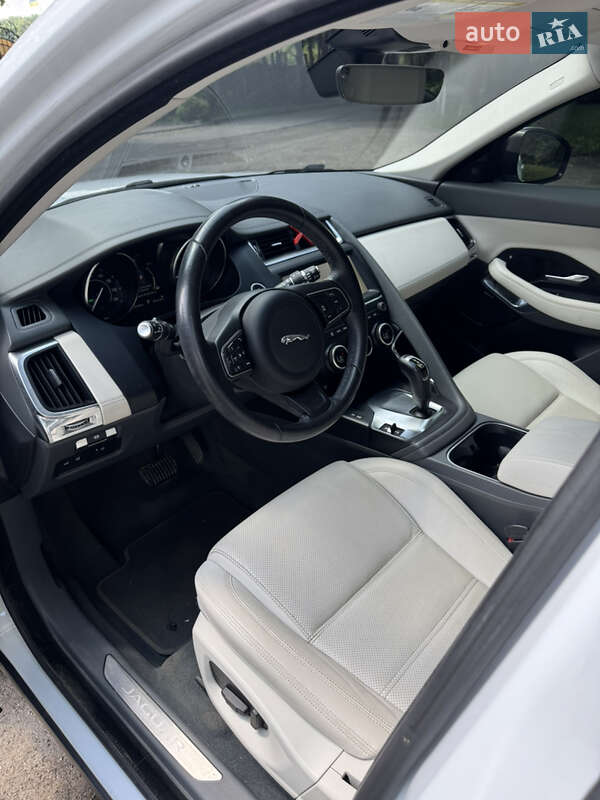 Внедорожник / Кроссовер Jaguar E-Pace 2018 в Хмельницком