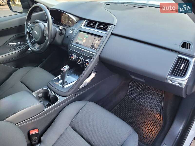 Внедорожник / Кроссовер Jaguar E-Pace 2019 в Киеве