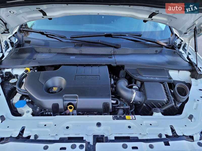 Внедорожник / Кроссовер Jaguar E-Pace 2019 в Киеве