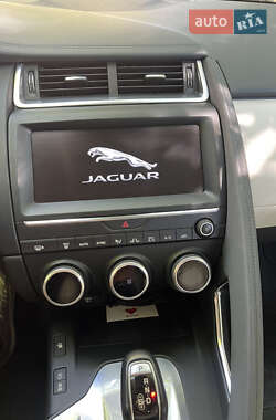 Позашляховик / Кросовер Jaguar E-Pace 2018 в 