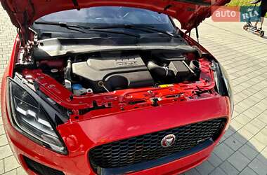 Внедорожник / Кроссовер Jaguar E-Pace 2020 в 