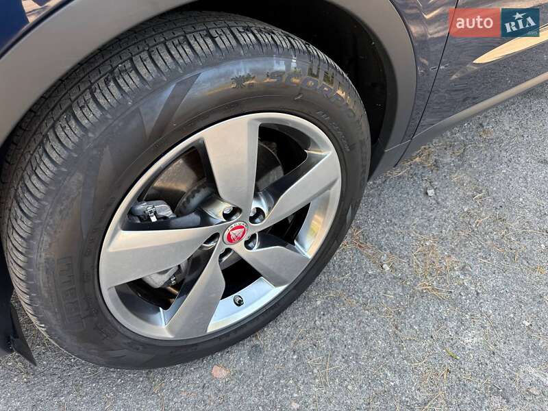 Позашляховик / Кросовер Jaguar E-Pace 2021 в Черкасах