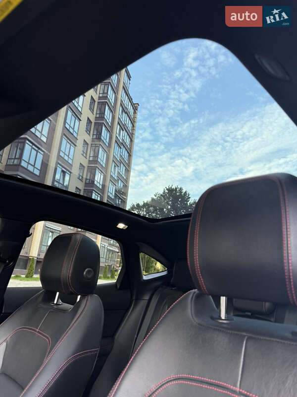 Внедорожник / Кроссовер Jaguar E-Pace 2019 в Киеве