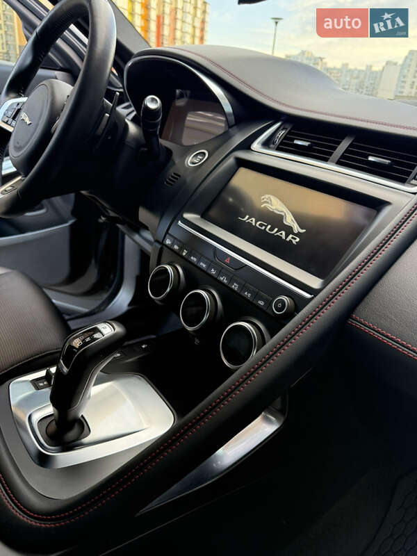 Внедорожник / Кроссовер Jaguar E-Pace 2019 в Киеве