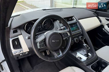 Внедорожник / Кроссовер Jaguar E-Pace 2019 в 