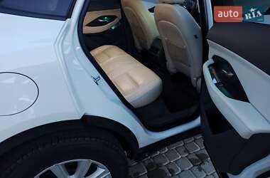 Позашляховик / Кросовер Jaguar E-Pace 2019 в 