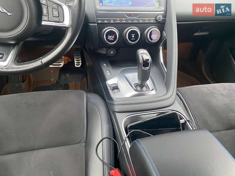 Внедорожник / Кроссовер Jaguar E-Pace 2018 в Киеве фото 21 Внедорожник / Кроссовер Jaguar E-Pace 2018 в Киеве