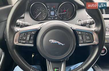 Позашляховик / Кросовер Jaguar E-Pace 2018 в 