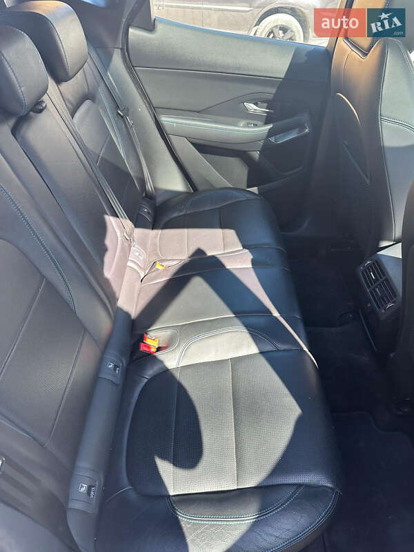 Позашляховик / Кросовер Jaguar E-Pace 2019 в Івано-Франківську фото 17 Позашляховик / Кросовер Jaguar E-Pace 2019 в Івано-Франківську