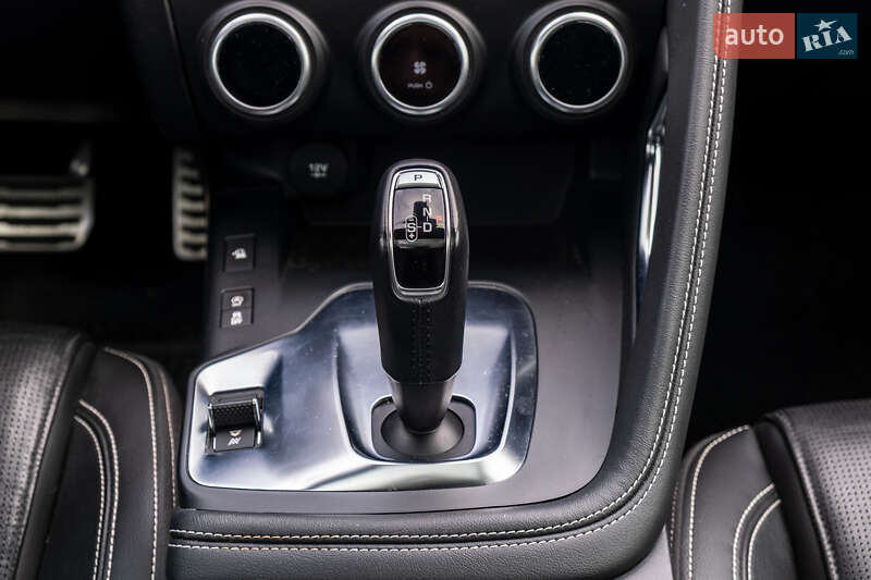 Внедорожник / Кроссовер Jaguar E-Pace 2019 в Ирпене