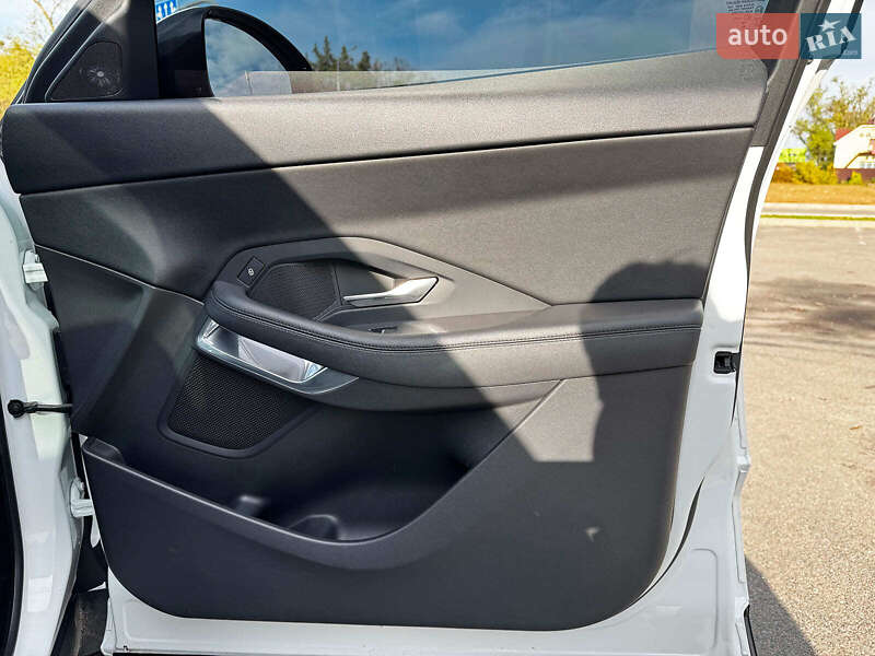 Позашляховик / Кросовер Jaguar E-Pace 2019 в Києві фото 29 Позашляховик / Кросовер Jaguar E-Pace 2019 в Києві