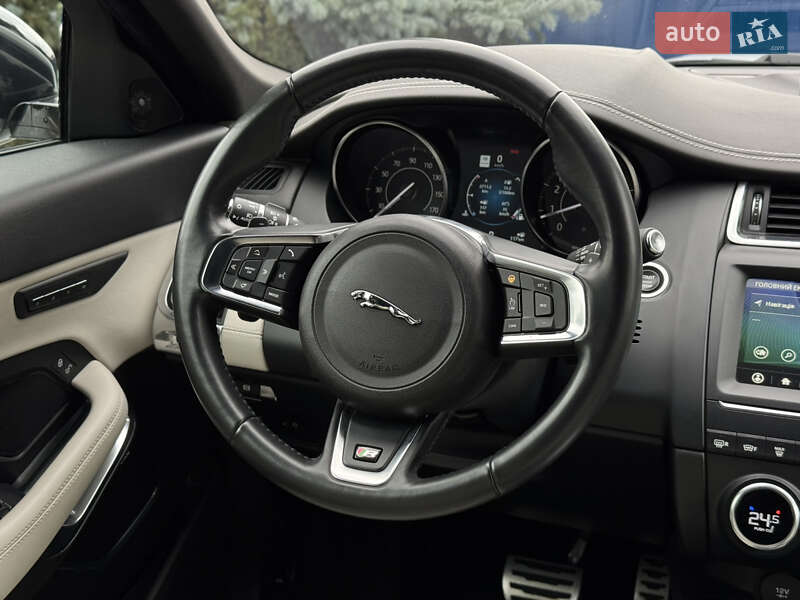 Позашляховик / Кросовер Jaguar E-Pace 2019 в Києві