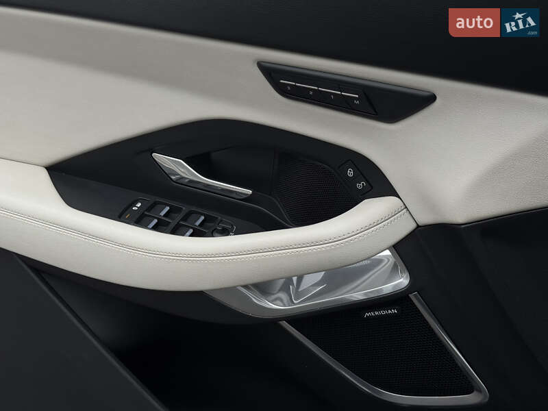 Позашляховик / Кросовер Jaguar E-Pace 2019 в Києві