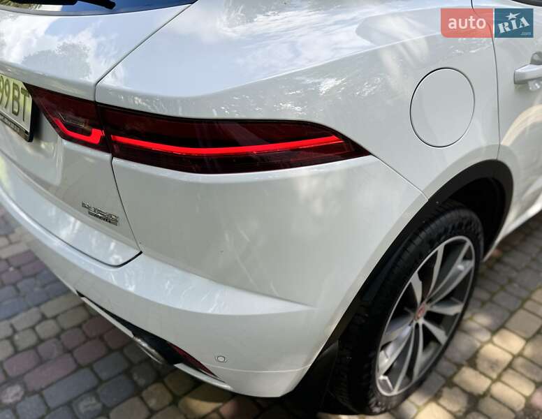 Позашляховик / Кросовер Jaguar E-Pace 2020 в Чернівцях