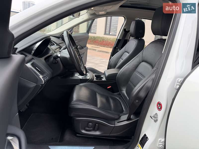 Внедорожник / Кроссовер Jaguar E-Pace 2020 в Киеве