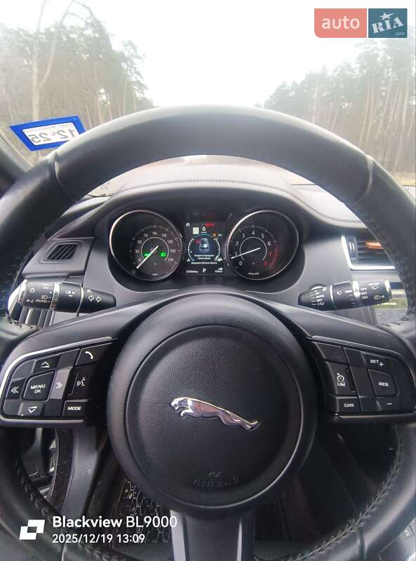 Внедорожник / Кроссовер Jaguar E-Pace 2018 в Чернигове