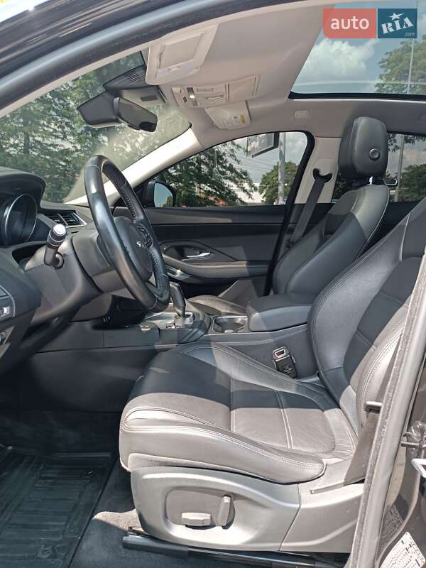 Внедорожник / Кроссовер Jaguar E-Pace 2018 в Одессе