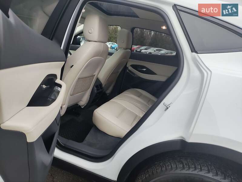 Внедорожник / Кроссовер Jaguar E-Pace 2019 в Львове фото 17 Внедорожник / Кроссовер Jaguar E-Pace 2019 в Львове