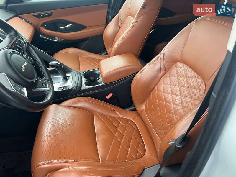 Позашляховик / Кросовер Jaguar E-Pace 2019 в Тернополі