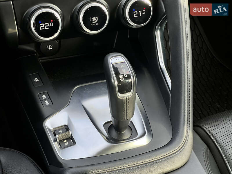 Внедорожник / Кроссовер Jaguar E-Pace 2019 в Киеве фото 39 Внедорожник / Кроссовер Jaguar E-Pace 2019 в Киеве