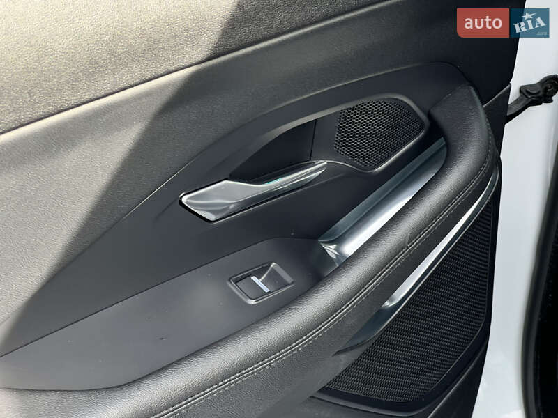 Внедорожник / Кроссовер Jaguar E-Pace 2019 в Киеве фото 43 Внедорожник / Кроссовер Jaguar E-Pace 2019 в Киеве