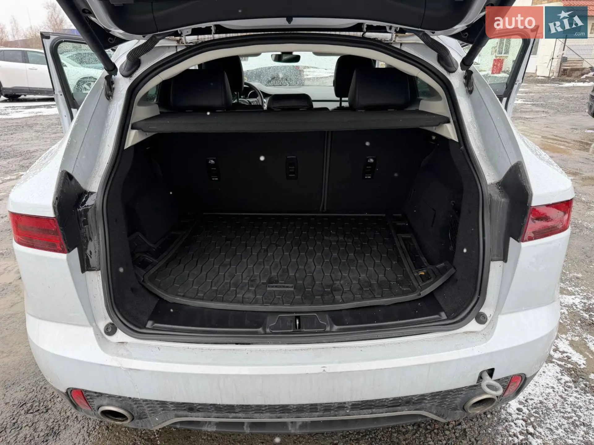2019 Jaguar E-Pace - мініатюра 14