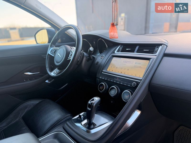 Позашляховик / Кросовер Jaguar E-Pace 2019 в Тернополі