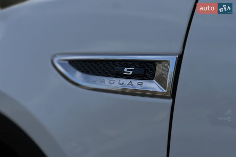 Внедорожник / Кроссовер Jaguar E-Pace 2019 в Львове