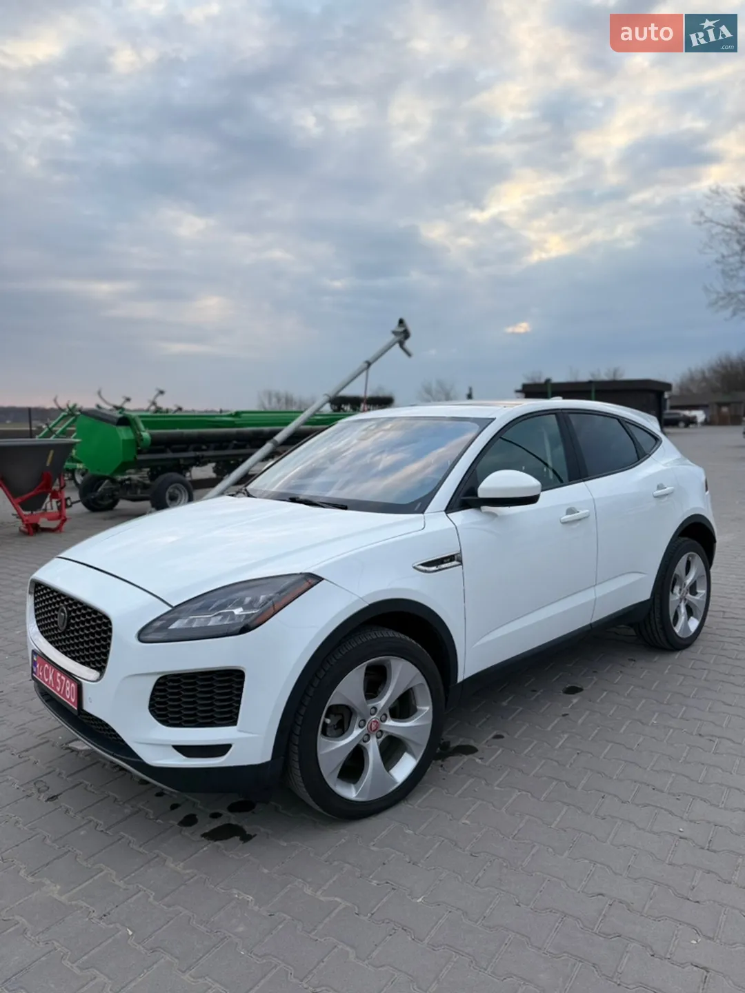 2019 Jaguar E-Pace - мініатюра 15