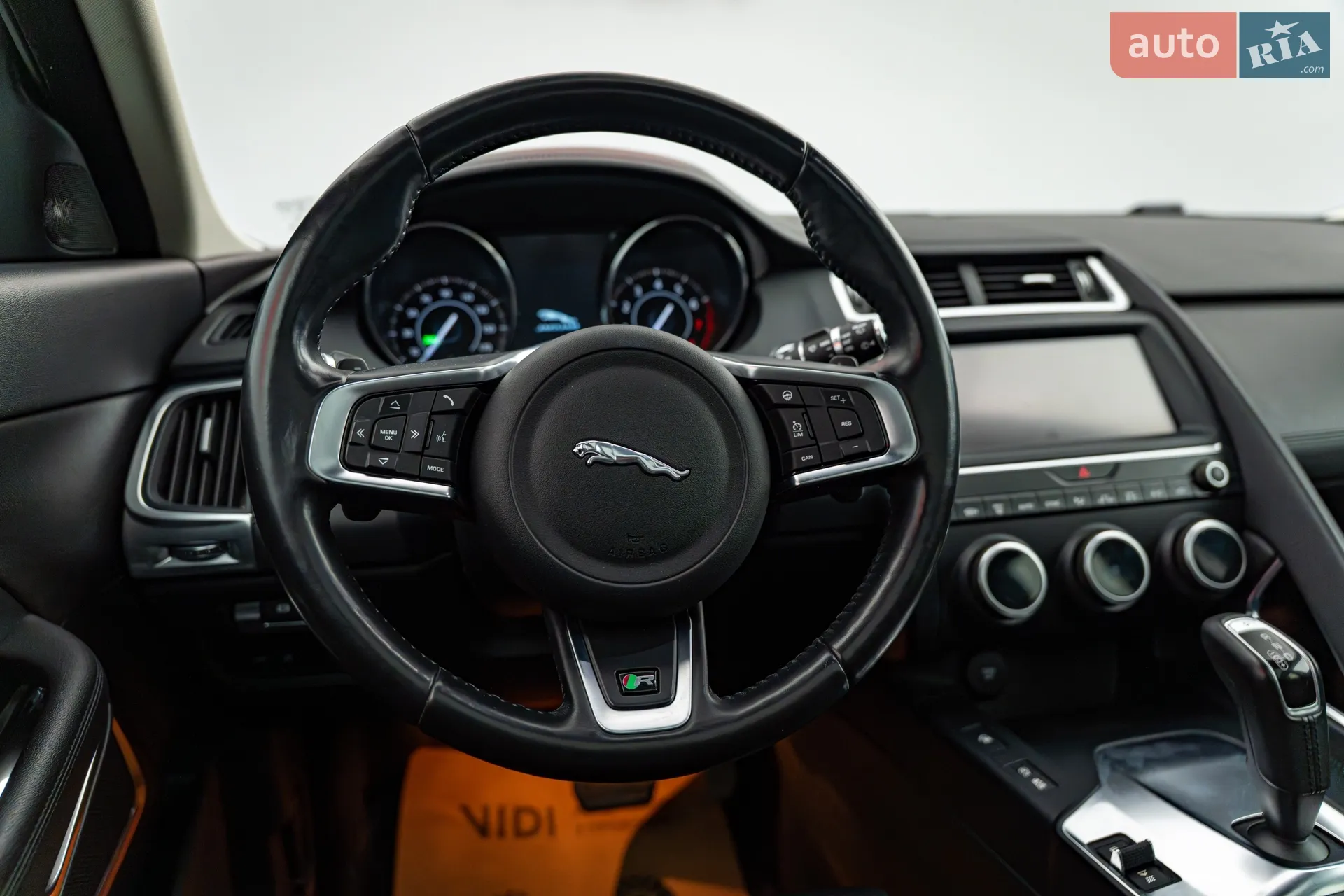 2019 Jaguar E-Pace - мініатюра 12