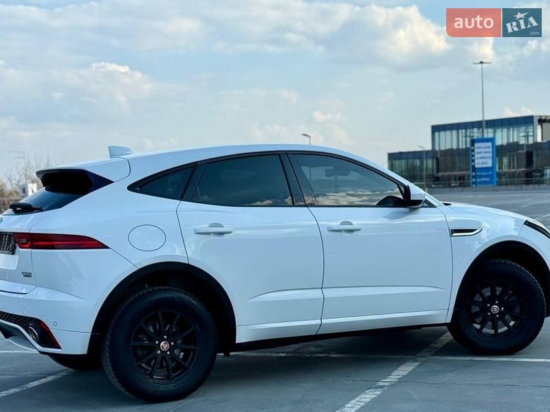 Позашляховик / Кросовер Jaguar E-Pace 2019 в Києві