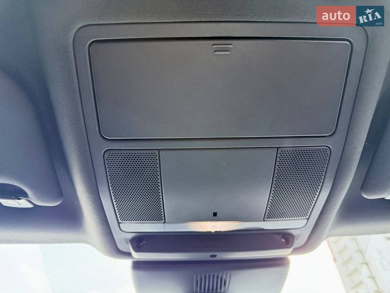 Позашляховик / Кросовер Jaguar E-Pace 2019 в Києві