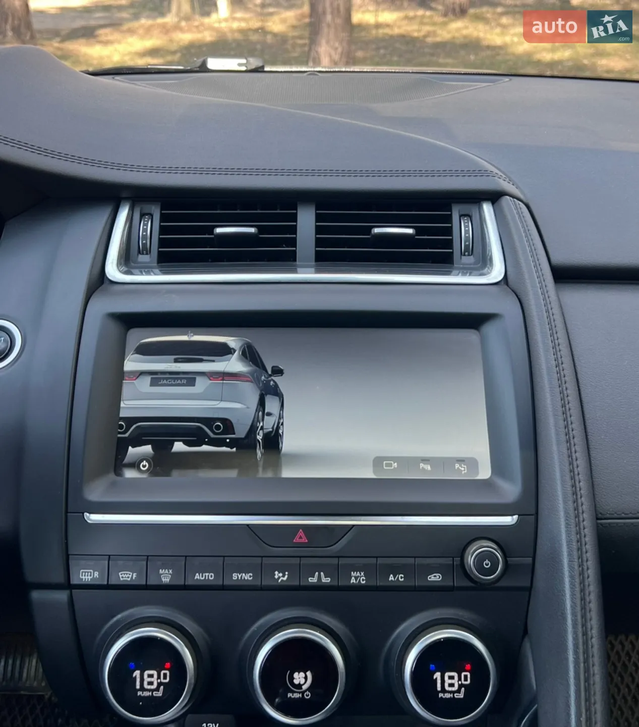 2018 Jaguar E-Pace - мініатюра 17