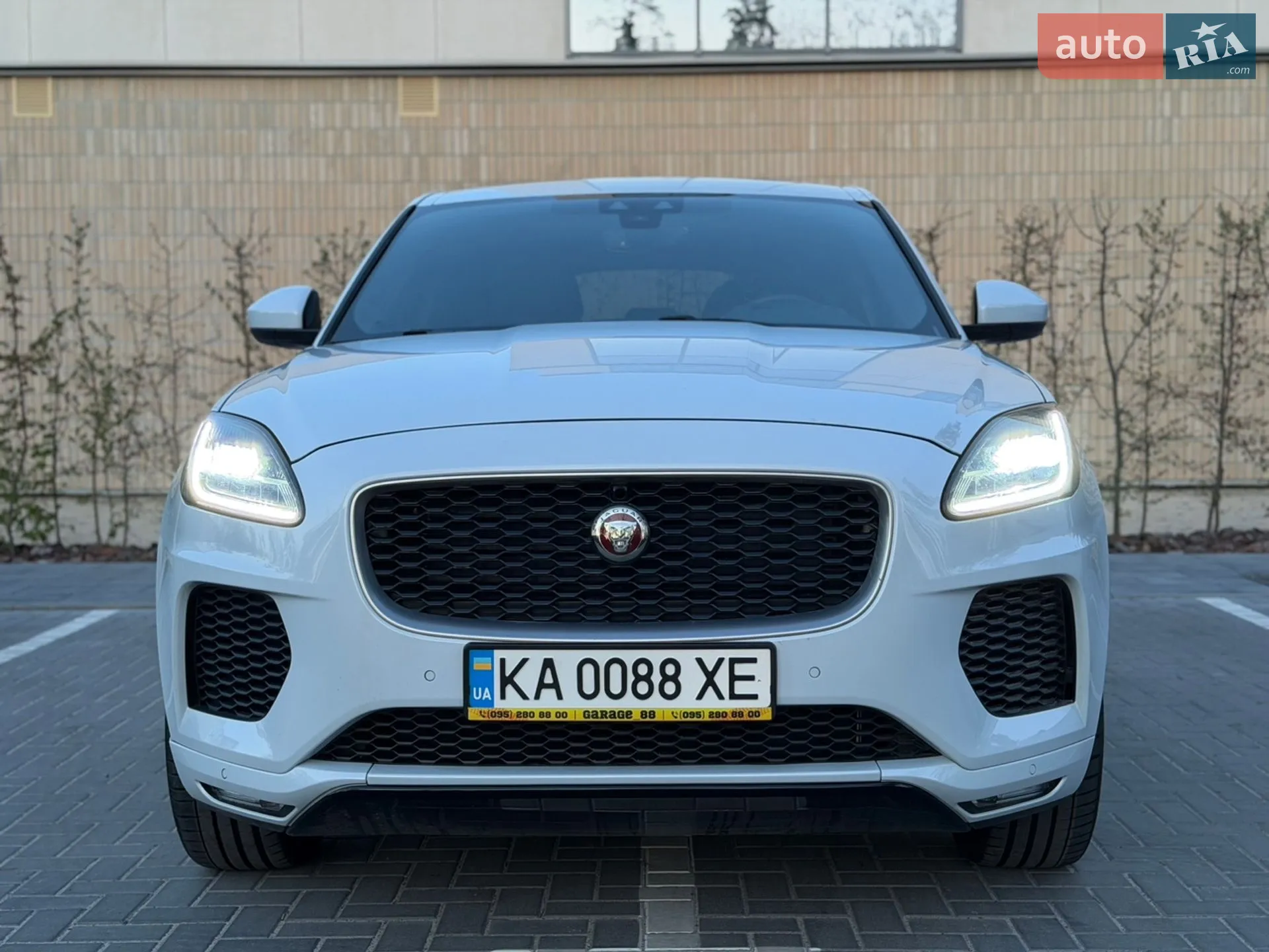 2018 Jaguar E-Pace - мініатюра 3